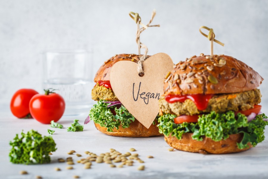 Quelle est la recette d'un vegan burger savoureux et facile à préparer ?